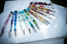 Load image into Gallery viewer, Custom Beaded Alligator Clip w/teeth Card Holder Bracelet Helper (Chocol8's Crafts & Confections) | Custom Creations