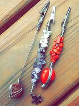 Load image into Gallery viewer, Beadable DIY Alligator Clip (Chocol8&#39;s Crafts &amp; Confections) | Custom Crafts
